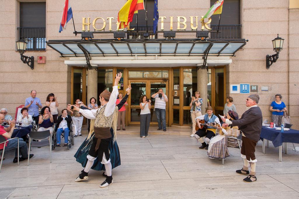 Hotel Tibur Zaragoza Exteriör bild