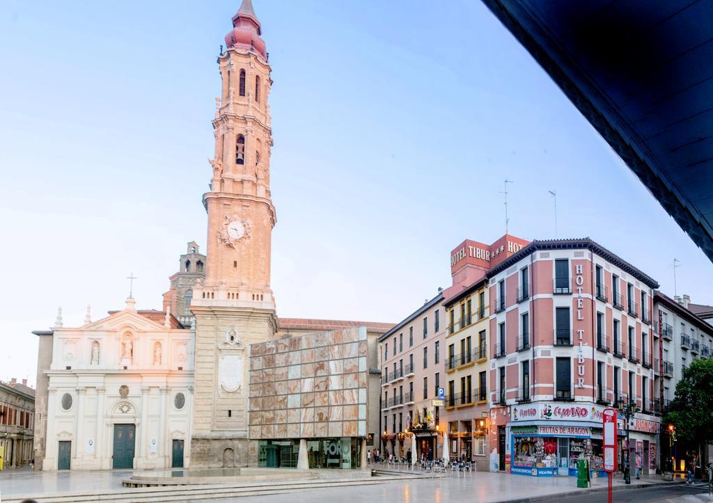 Hotel Tibur Zaragoza Exteriör bild