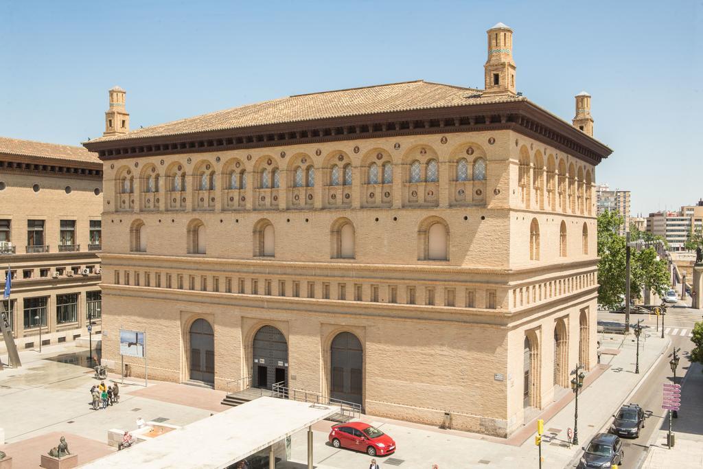Hotel Tibur Zaragoza Exteriör bild